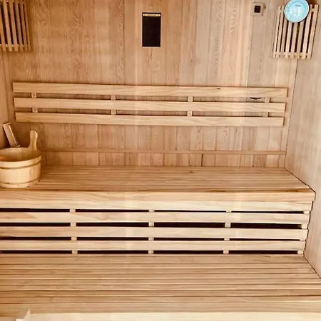 Σπίτι διακοπών Les Fougeres 12 Personnes Spa/sauna